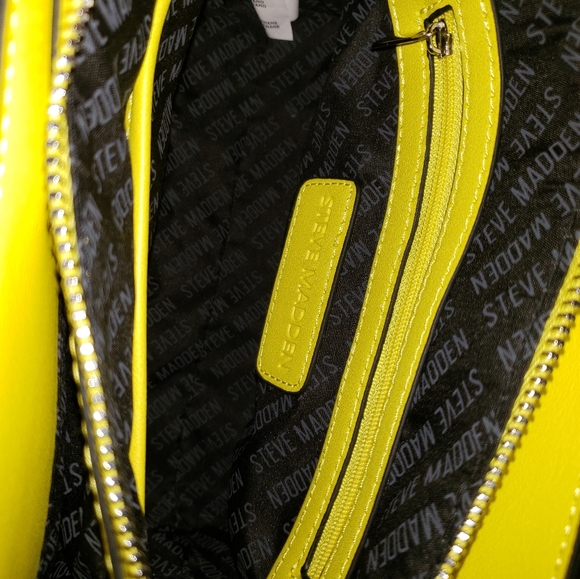 Steve Madden Yellow Crossbody - Picture 6 of 8